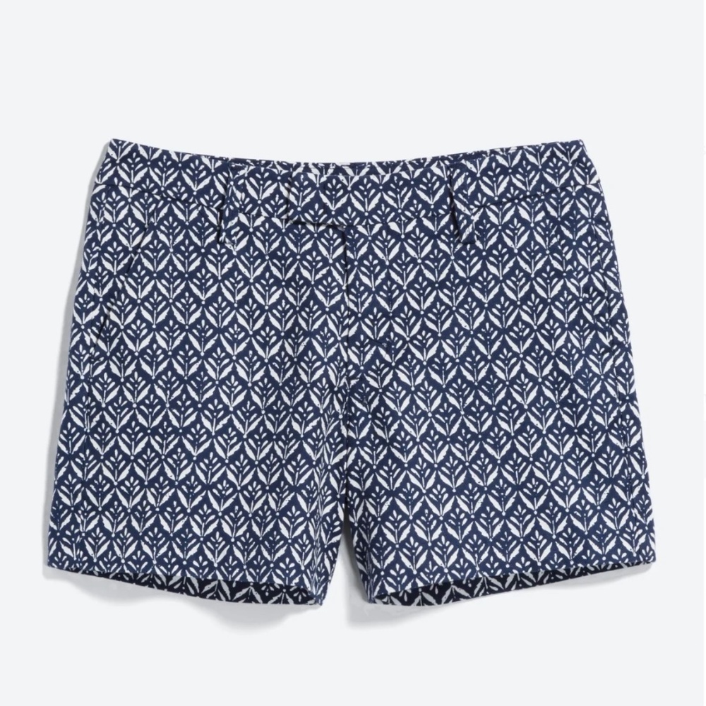 NWT Level 99 Cindie Linen Stretch Shorts 32 Navy White Printed
